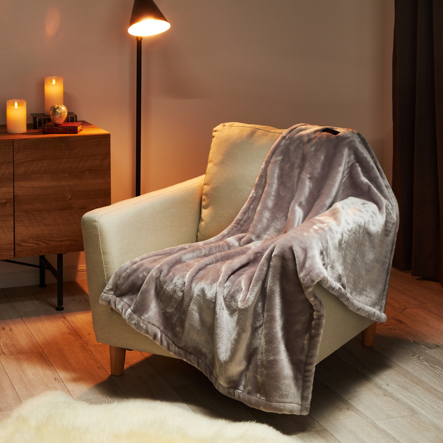 快眠博士 ダブル発熱で極上の暖かさ カルドニード・ノッテ３ リッチファー風ひざ掛け