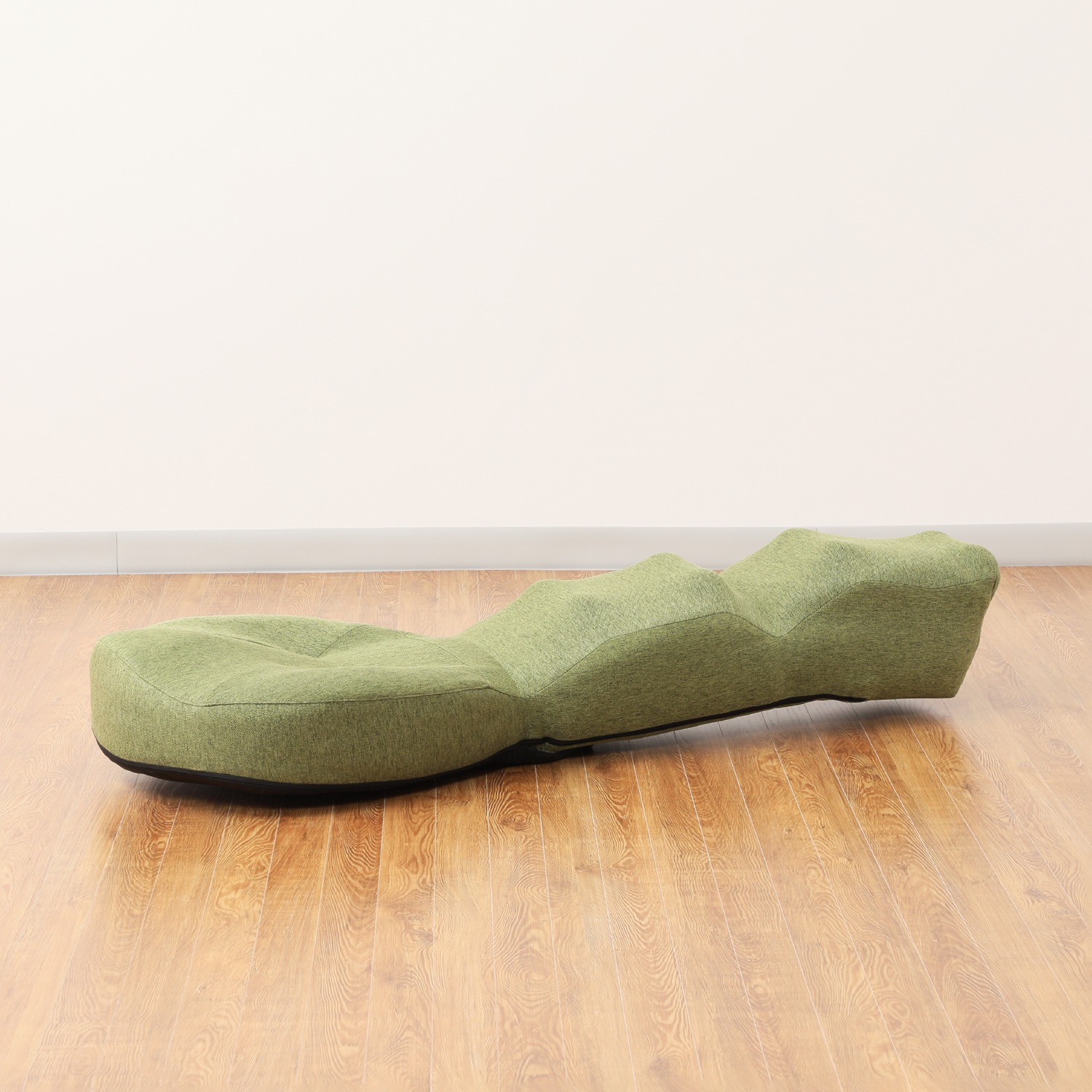 ほぐして！伸ばして！ 整体師が考えた 肩・腰スッキリ座椅子 ホグレッチ