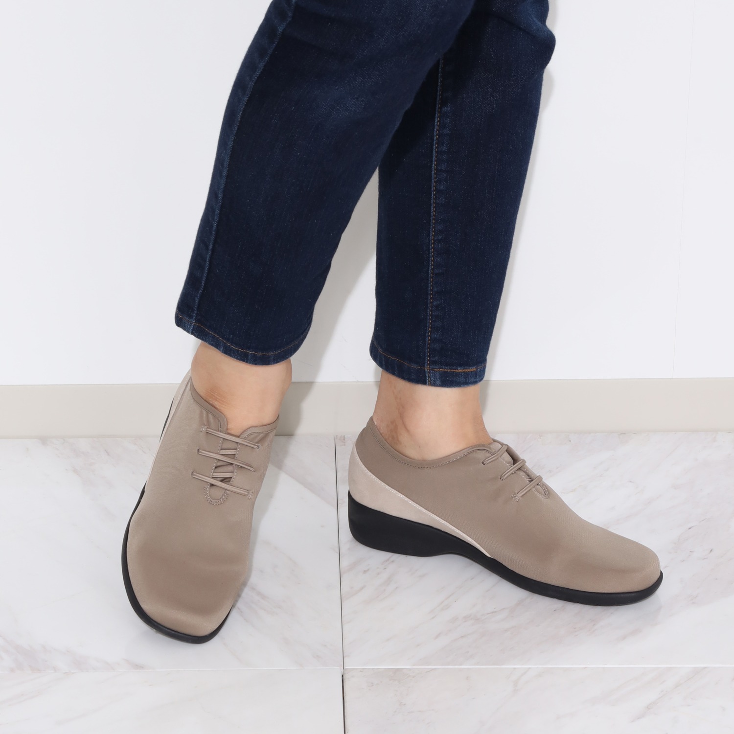 ＫＩＭＩＫＯプロデュース 美しい歩行を目指す ポスチャービューティー ベストフィットシューズ