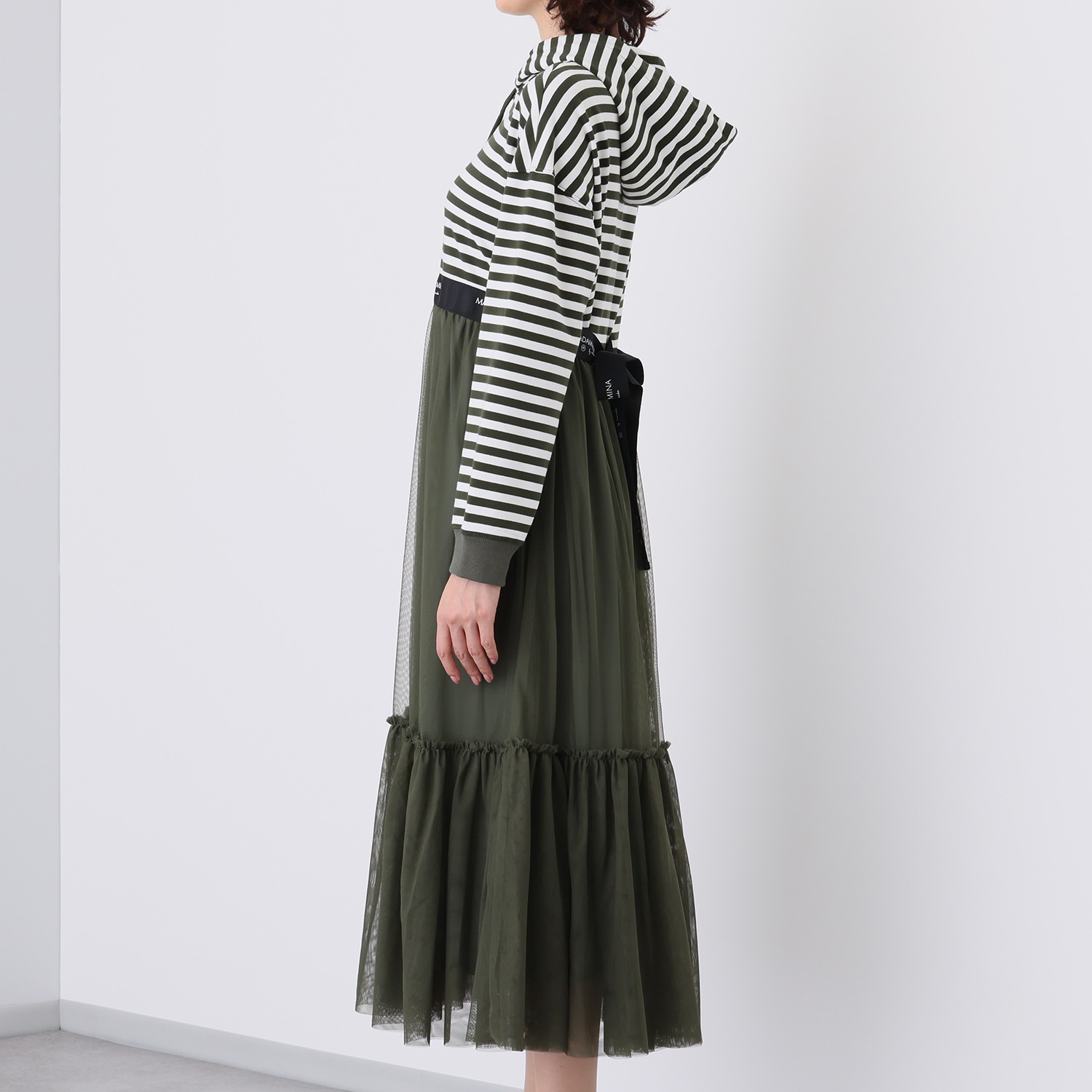 マダムミーナ ボーダー裏毛＆チュール ロゴテープアクセント ワンピース