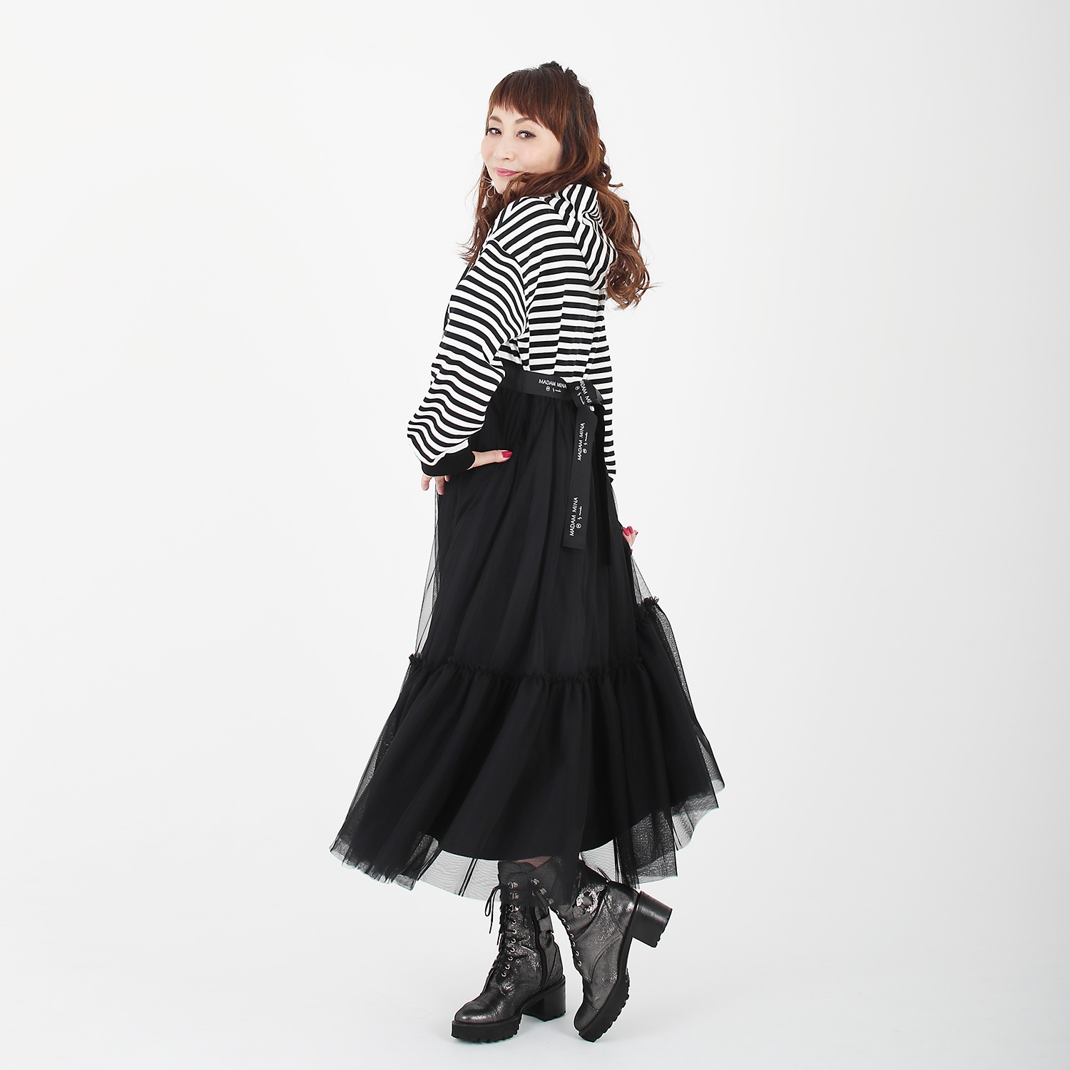 マダムミーナ ボーダー裏毛＆チュール ロゴテープアクセント ワンピース