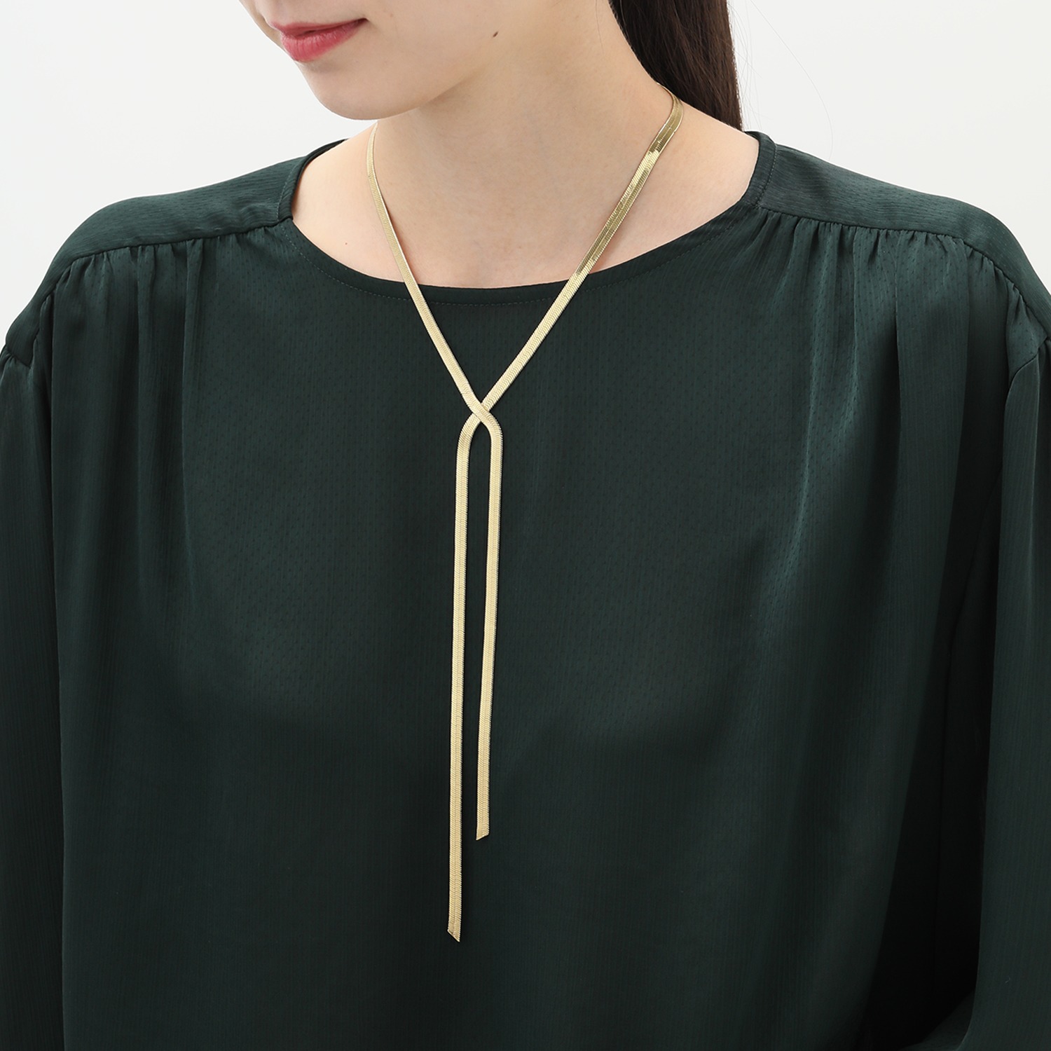 マダムヒロコ シャイニー ヘリンボーンチェーン クロスデザインネックレス “ネック・タイ”