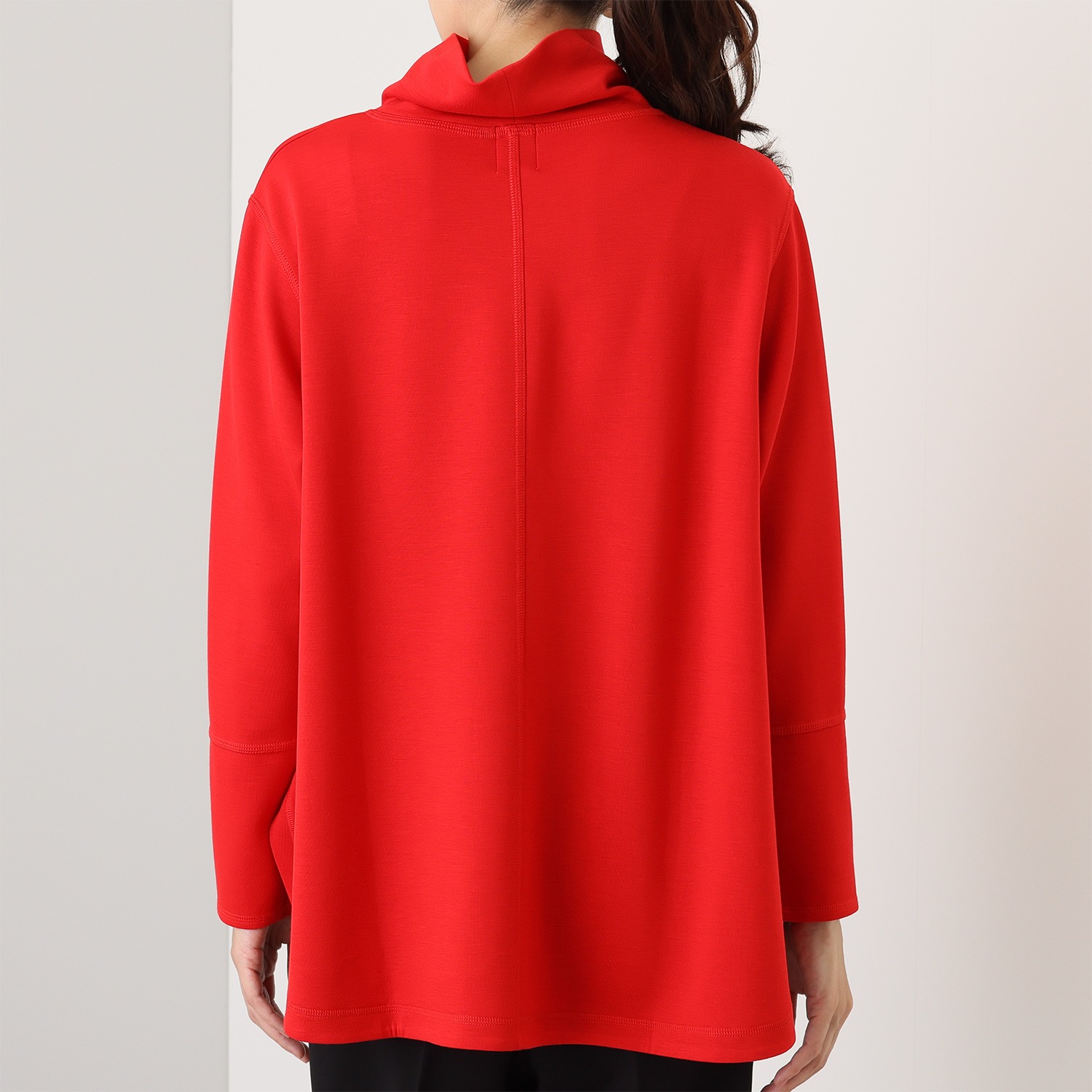 ラ　ヴァーグ　デトワール すっきりソフト なめらかダンボールニット 三本針デザイン ハイネックプルオーバー