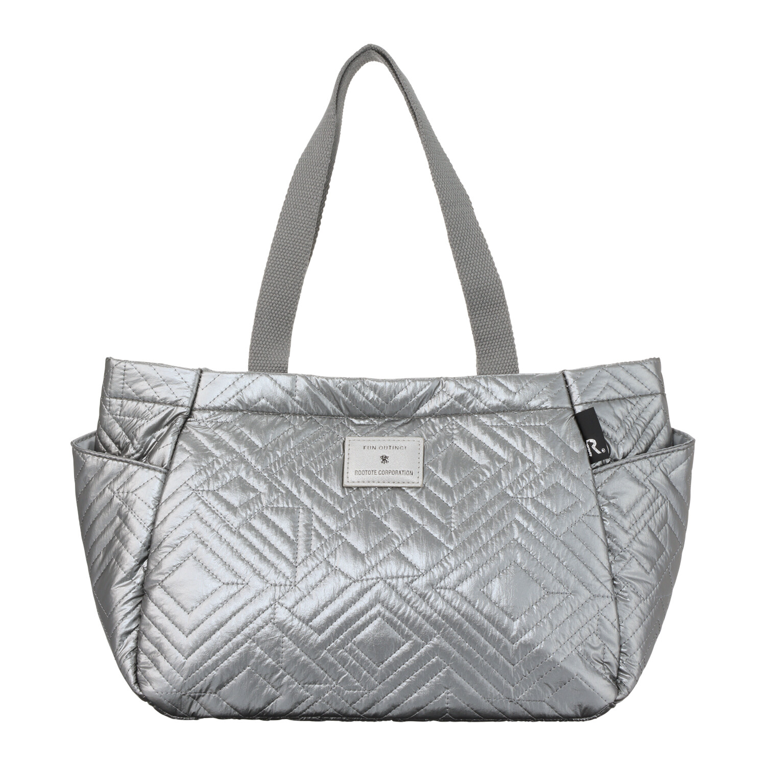 ルートート バッグインバッグ機能で 中身の整理整頓が可能！ 大人キルティング デリトートバッグ