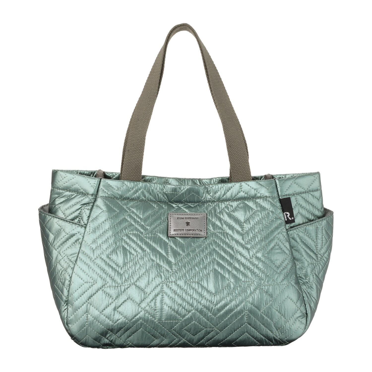 ルートート バッグインバッグ機能で 中身の整理整頓が可能！ 大人キルティング デリトートバッグ