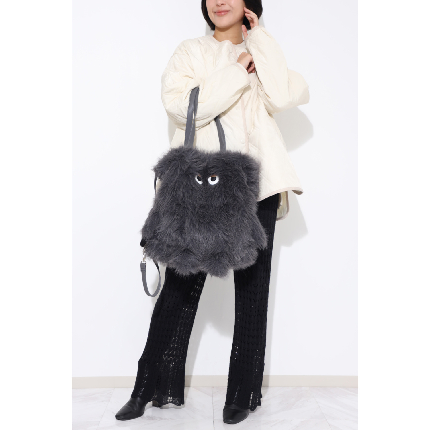 ルートート 触って癒され、見て癒され 楽しめる ２ウェイトートバッグ “クリプティッド”