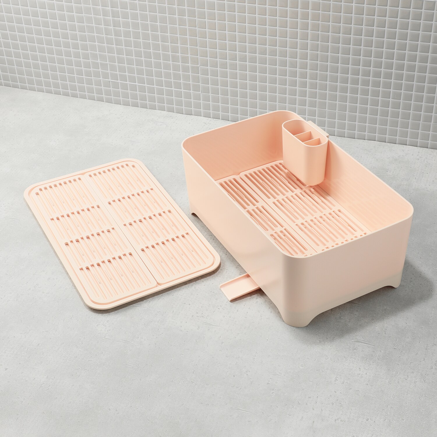 キッチンに合わせ 自由に拡張、配置できる 洗い桶になる 水切りケース＆ 水切りトレー