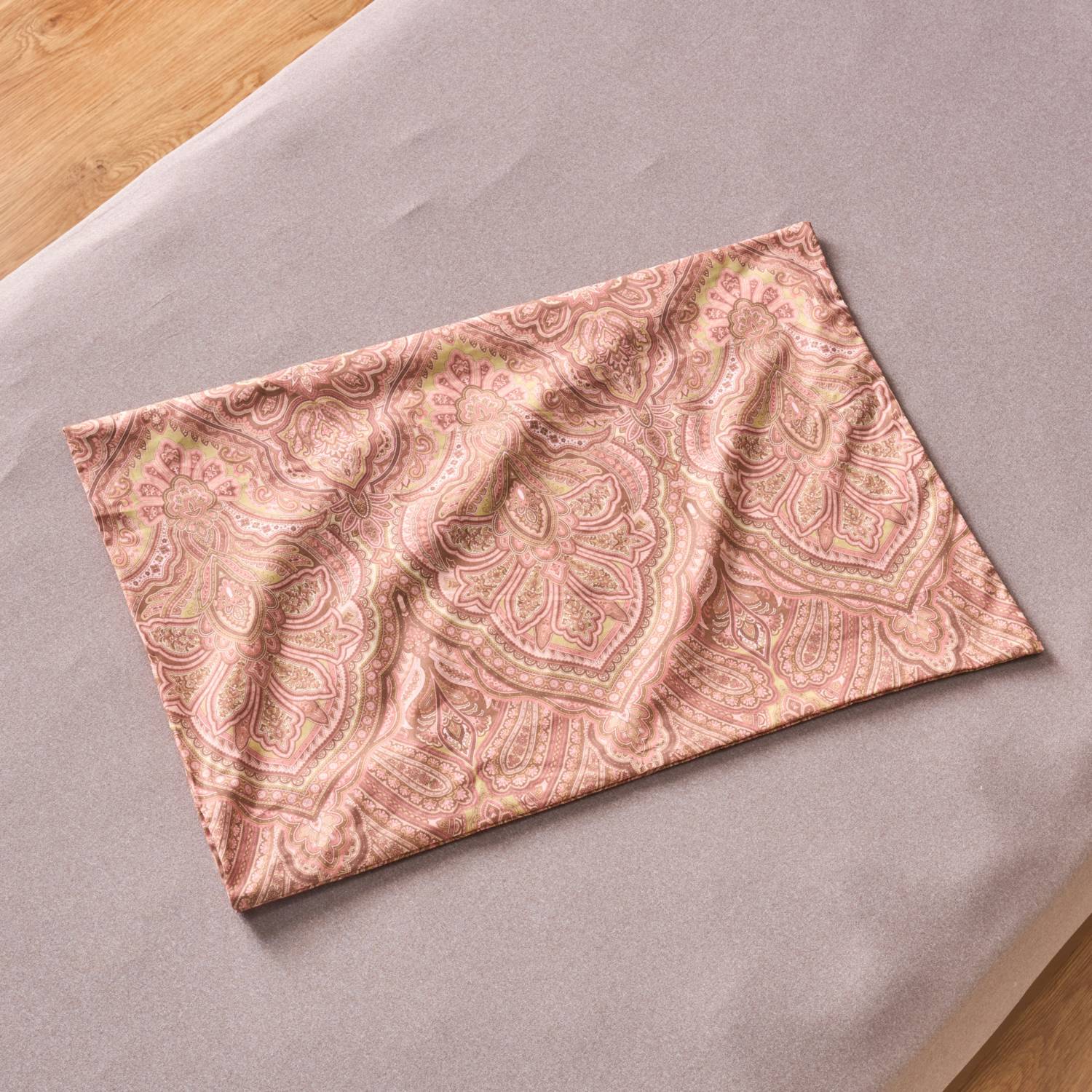 西川 綿１００％ ペイズリーモティーフ ピローケース２枚組