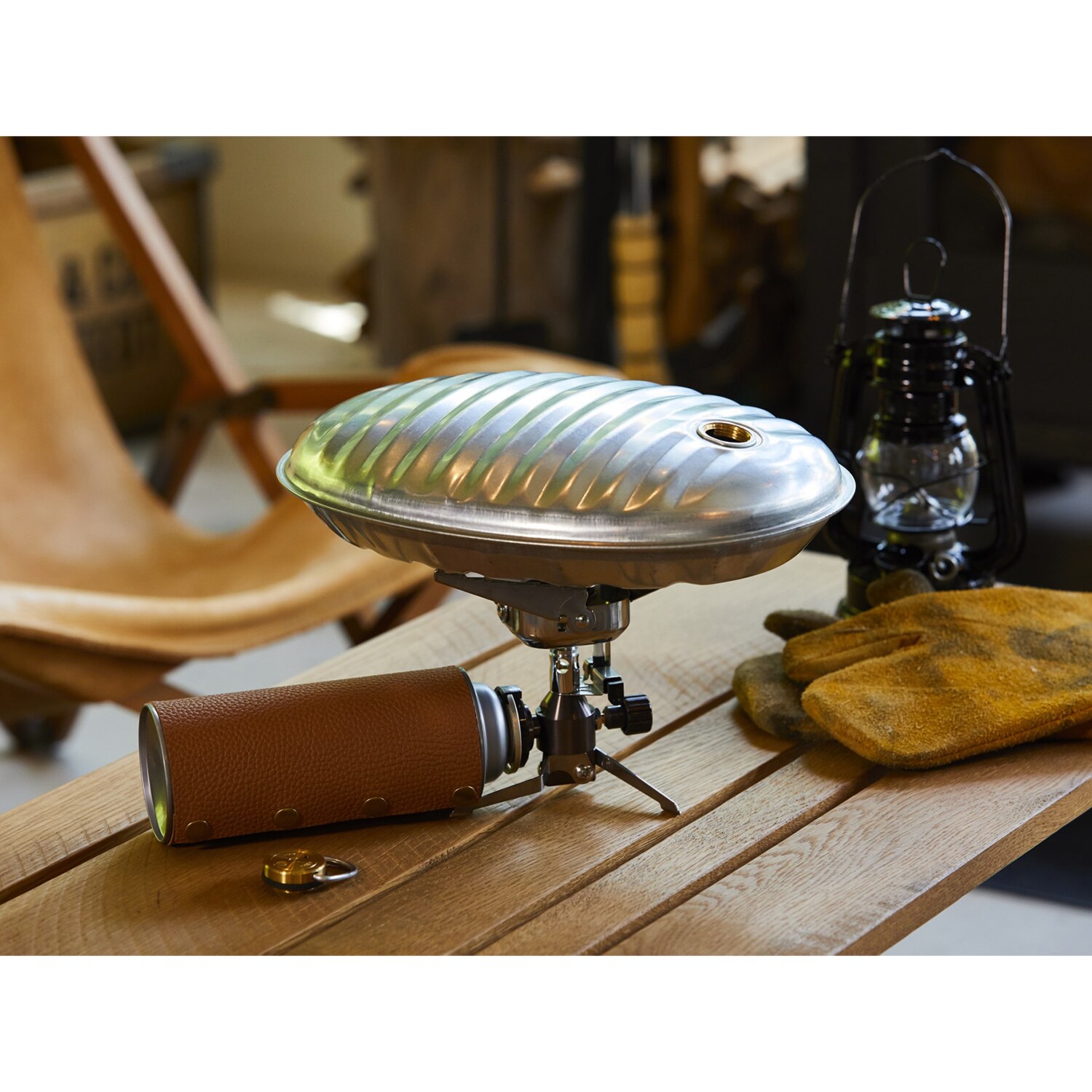 マルカ 大正１２年の創業 約１００年の歴史 老舗メーカーの 「こだわり×進化」の 金属湯たんぽ　２．５Ｌ ファスナー収納袋セット