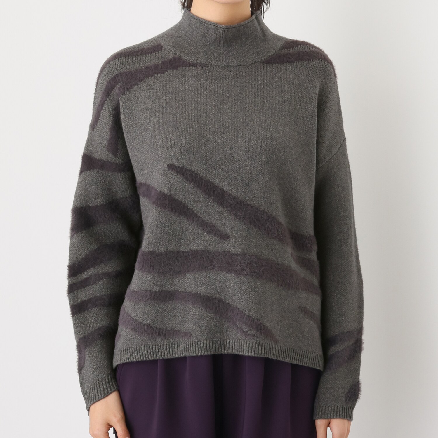 ジョリーフェム フェザーヤーン ゼブラジャガードニット プルオーバー