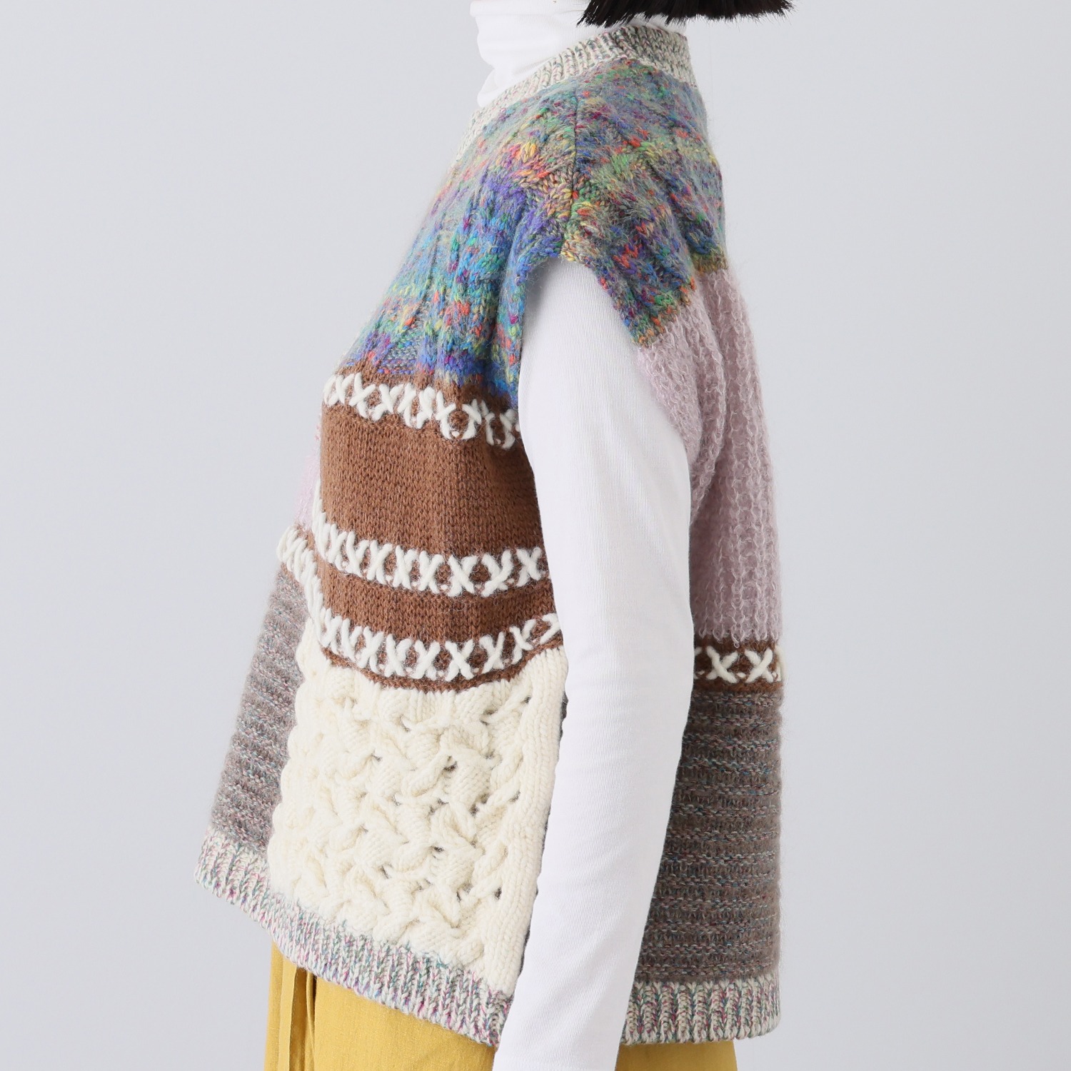 エム　アンド　キョウコ パッチワーク風デザイン ニットベスト