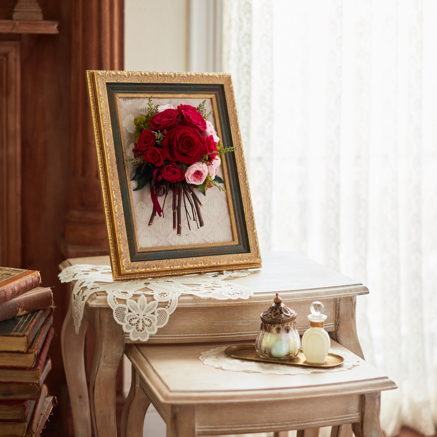 ＧＩＮＺＡ ＳＯＢＩ　ＦＬＯＷＥＲＳ プリザーブドフラワー フレーム “ミルタンドレス”