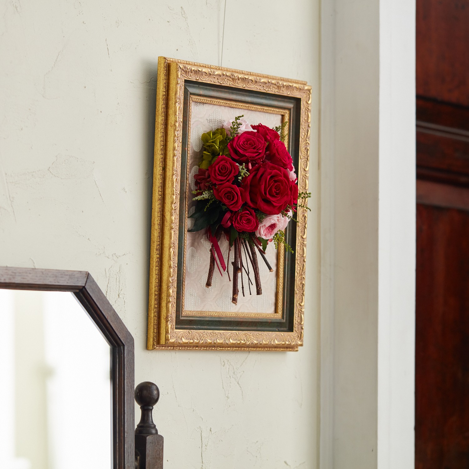 ＧＩＮＺＡ ＳＯＢＩ　ＦＬＯＷＥＲＳ プリザーブドフラワー フレーム “ミルタンドレス”