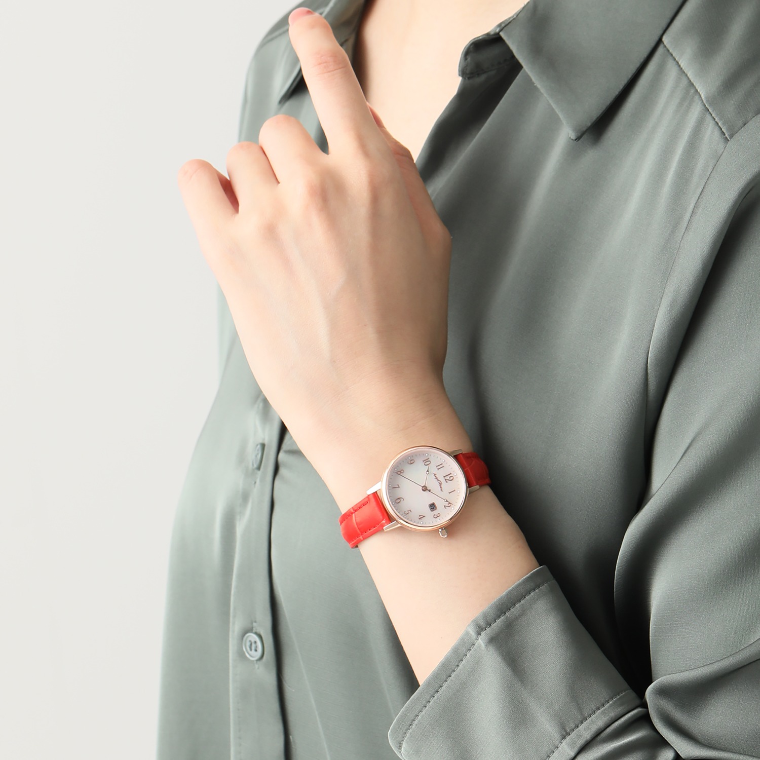 エンジェルハート イノセントタイム ビジュウ ラウンドフェイス レザーベルト ソーラーウォッチ ＜レッド＞