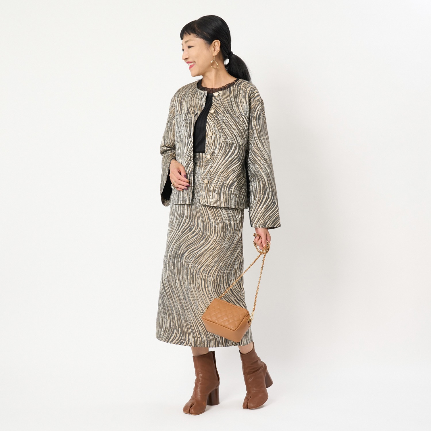 ミューリエ 華やぎと スタイリッシュの共存 ジャガード ジップデザインブルゾン