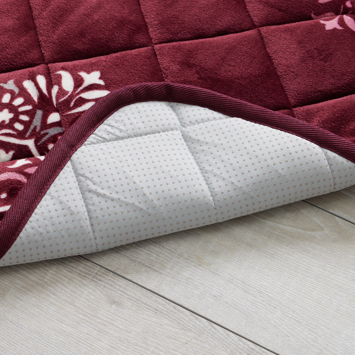 モリリンＷＯＭＡ 多層構造で暖か！ アルミ蒸着シート入り 洗えるぽかぽか ふっくらラグ ＜１３０×１９０ｃｍ＞