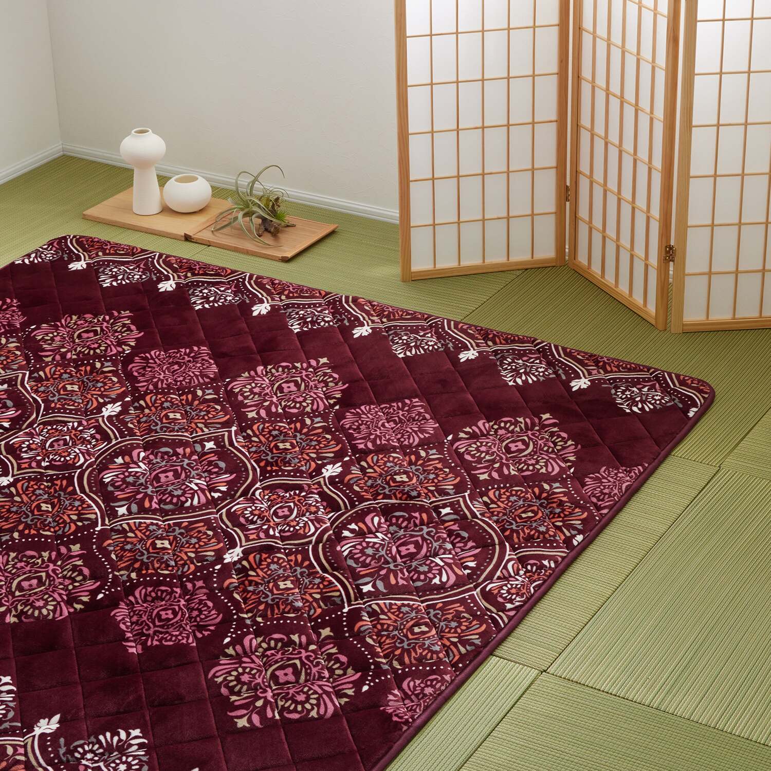 モリリンＷＯＭＡ 多層構造で暖か！ アルミ蒸着シート入り 洗えるぽかぽか ふっくらラグ ＜１９０×１９０ｃｍ＞