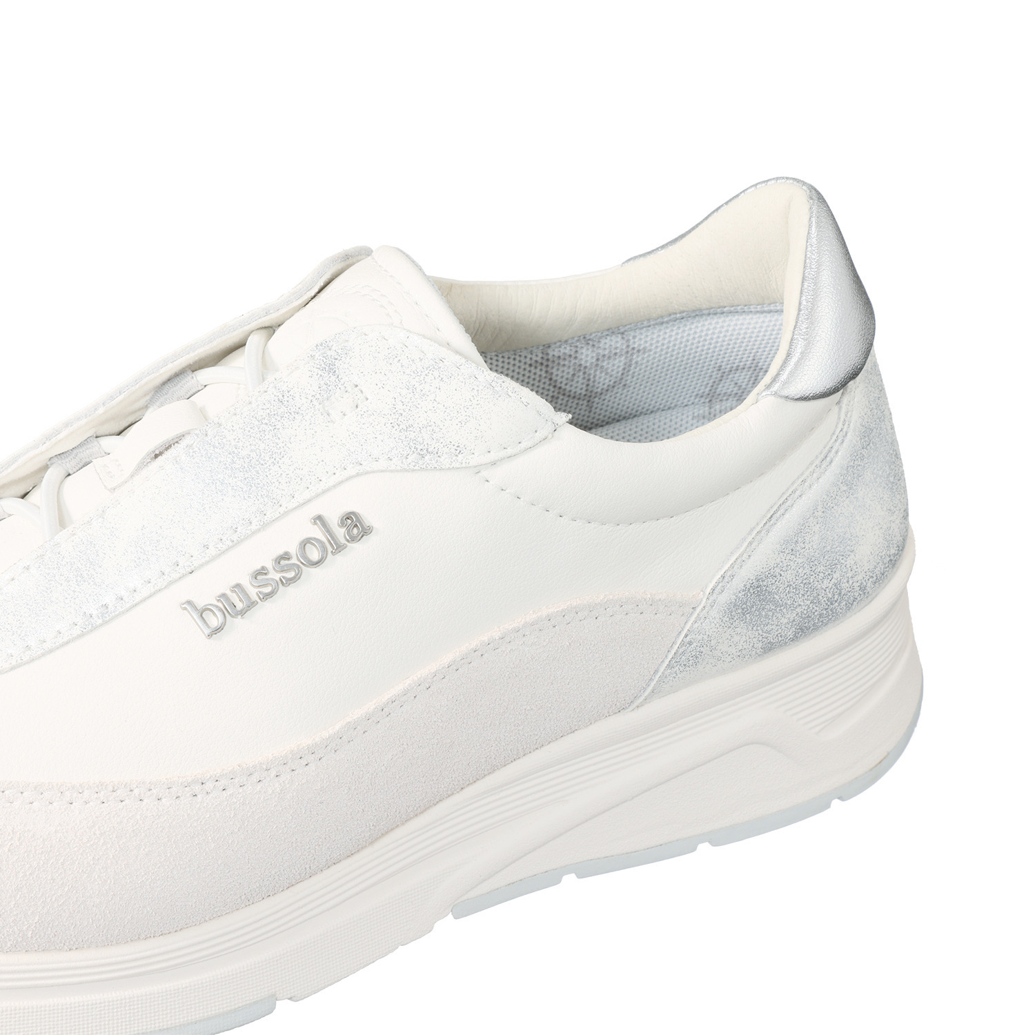 ブソラ ソフトカウレザー ダブルフィッティング スニーカー