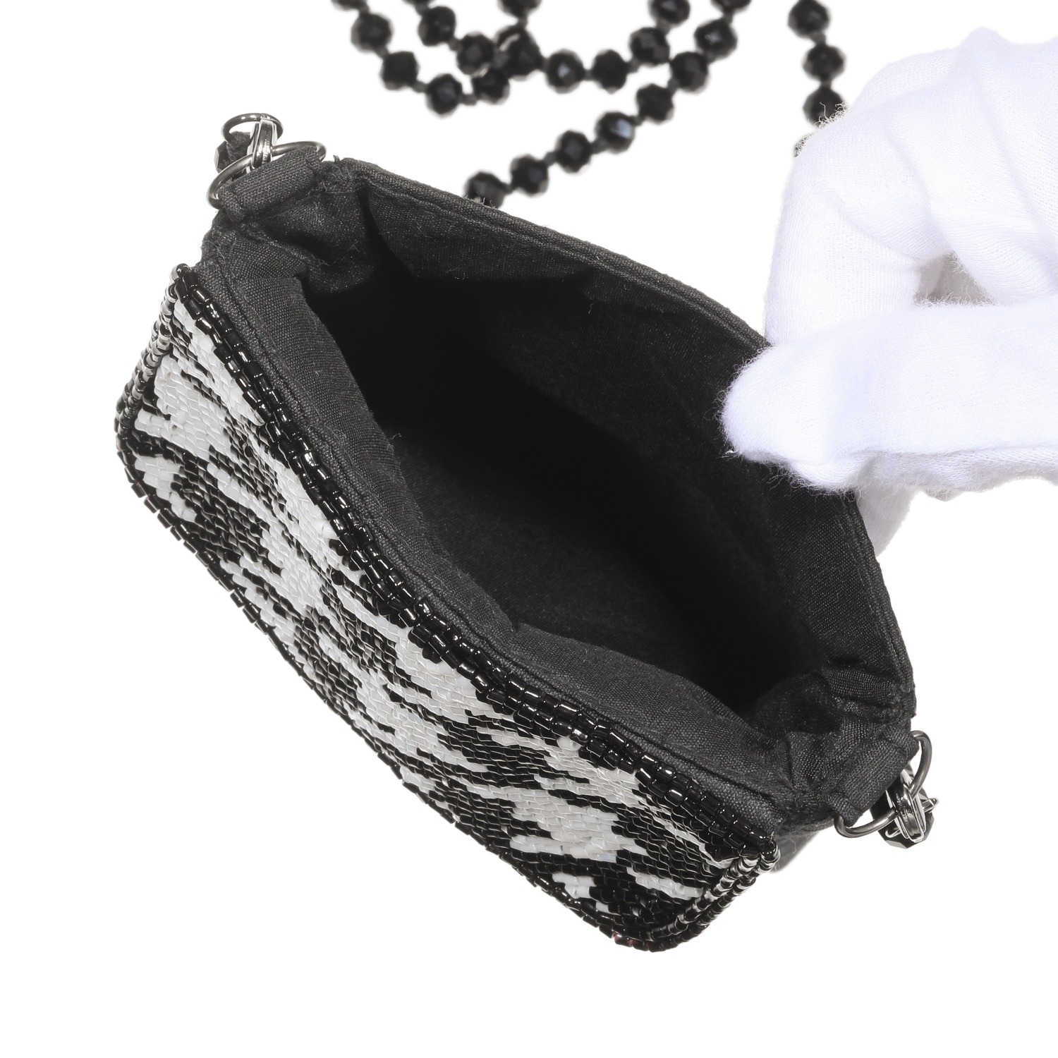 マダムヒロコ ビーズ＆ビジュウ刺しゅう ２ウェイ ジュエルストラップ スマホポーチ “ジュエルポッケ”