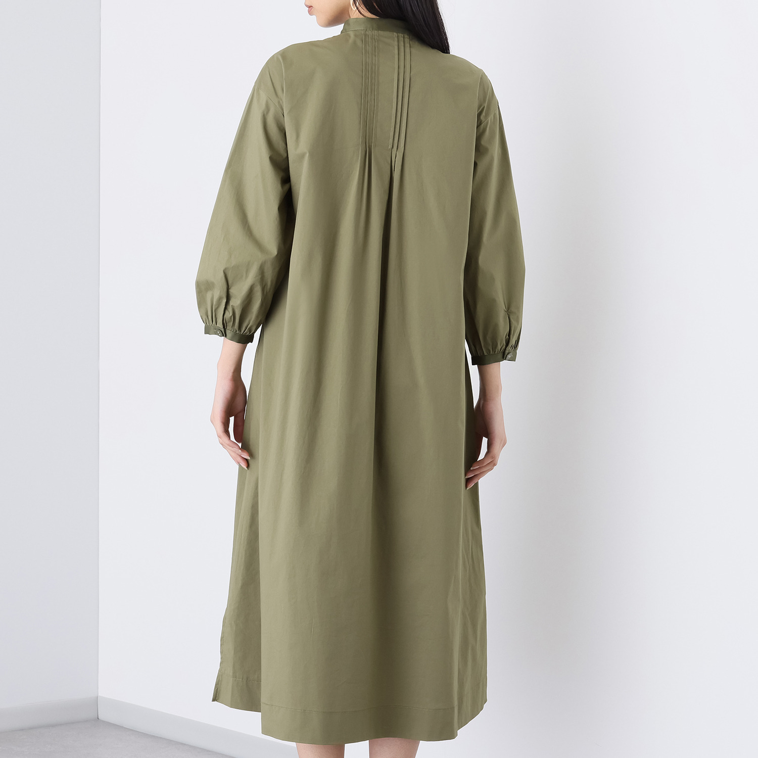 エスポア ストレッチ綿混ファイユ× サテン Ａラインワンピース ＜無地＞