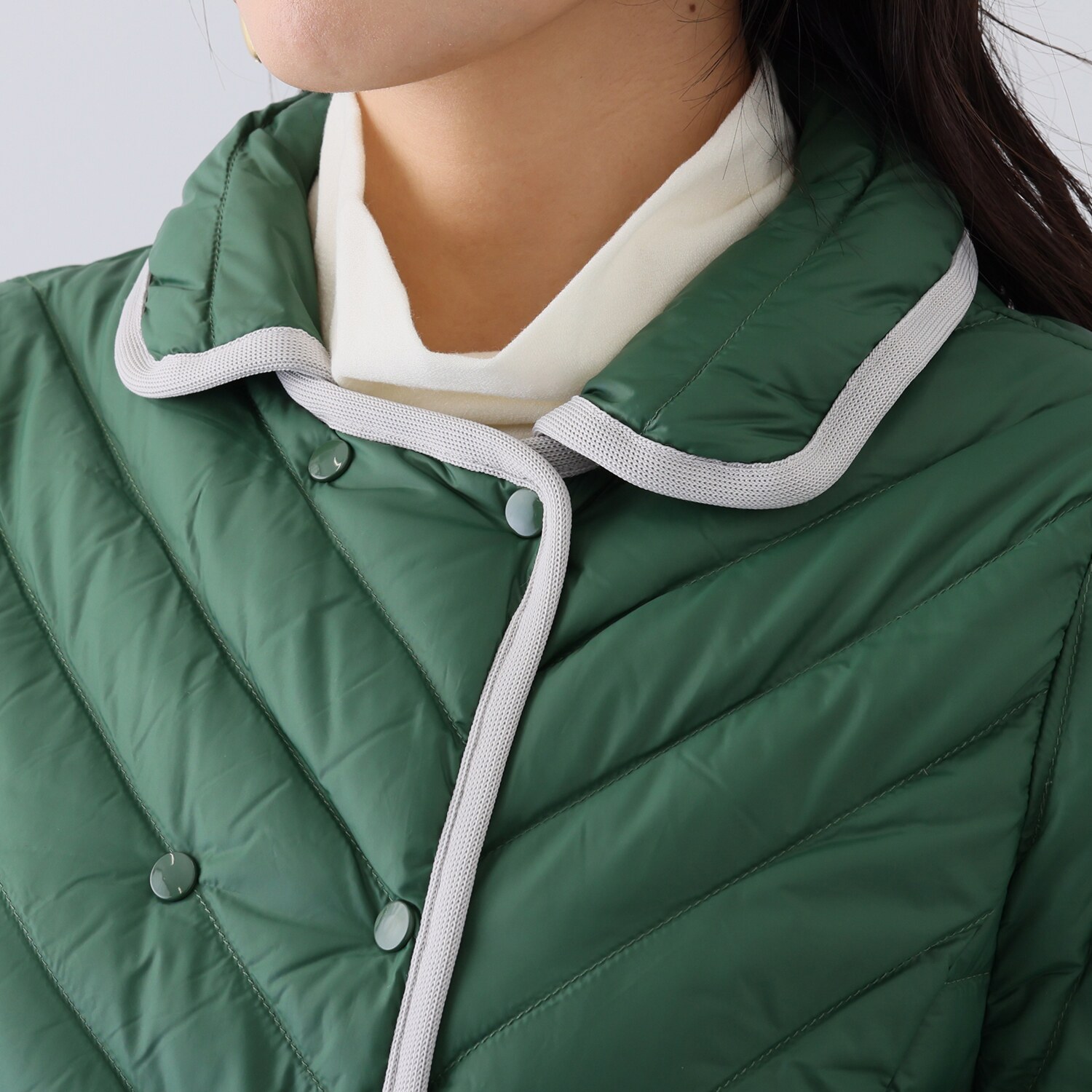 アンリック　オー　ブルー ウルトラ軽量ダウン 襟アレンジ パイピングアクセント コート