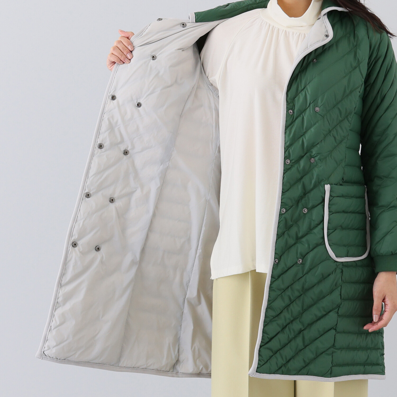 アンリック　オー　ブルー ウルトラ軽量ダウン 襟アレンジ パイピングアクセント コート