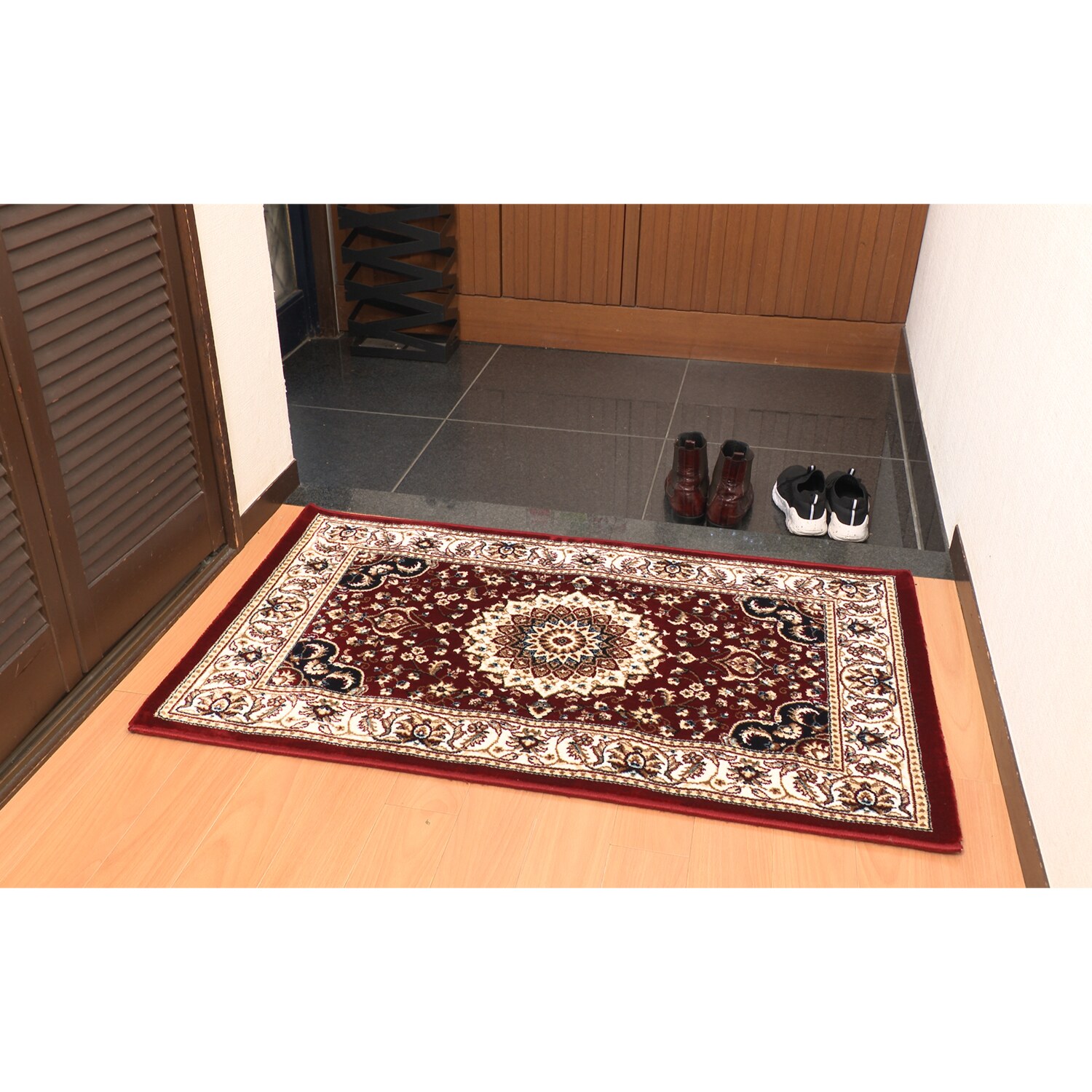 エジプト製 手触りやわらか ウィルトン織 ペルシャンデザイン カーペット “ラホール” ＜６７×１１０ｃｍ＞