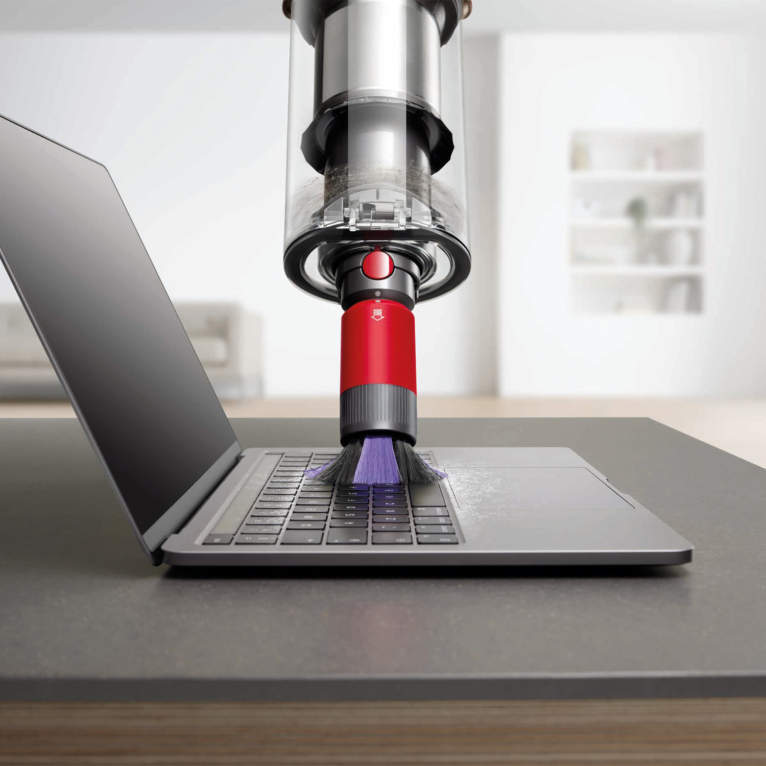 ダイソン 狭い隙間や 細かい場所の掃除に 便利！ ディテール クリーニングキット