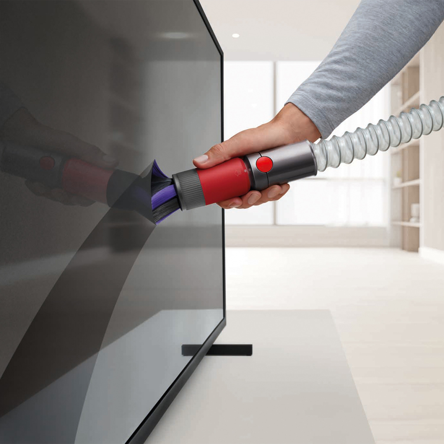 ダイソン 狭い隙間や 細かい場所の掃除に 便利！ ディテール クリーニングキット