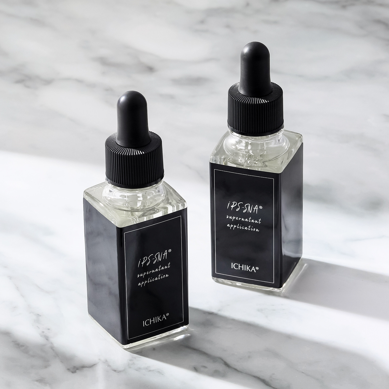 リニューアル前商品 イチカ 先端培養研究から生まれた 話題のハリ成分配合！ ハリツヤ潤い なめらか肌へ導く美容液 ｉＰＳ−ＳＮＡエッセンス ２本セット