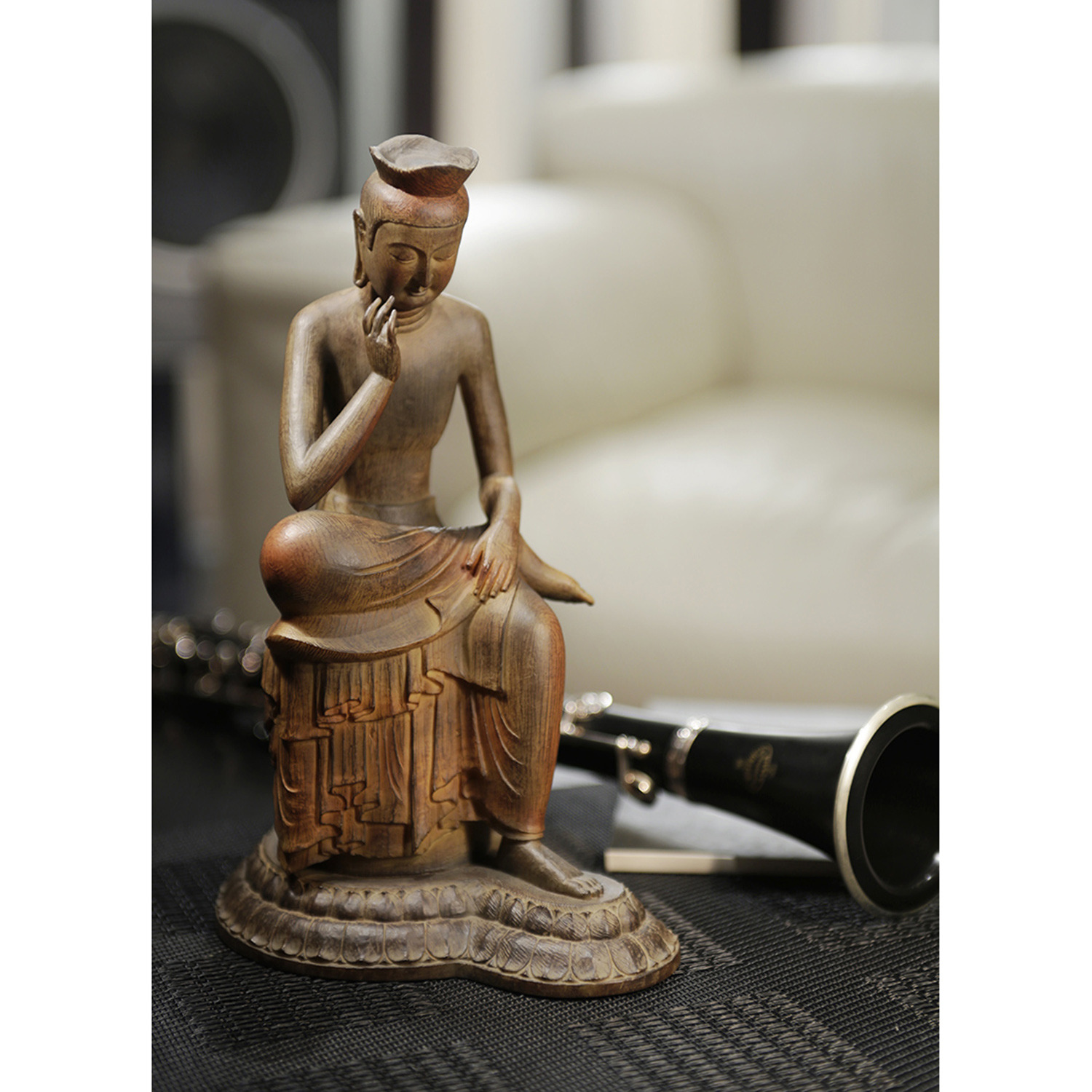 イスム 弥勒菩薩像