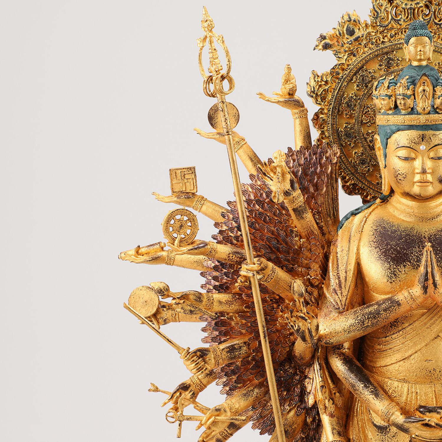 イスム 千手観音像