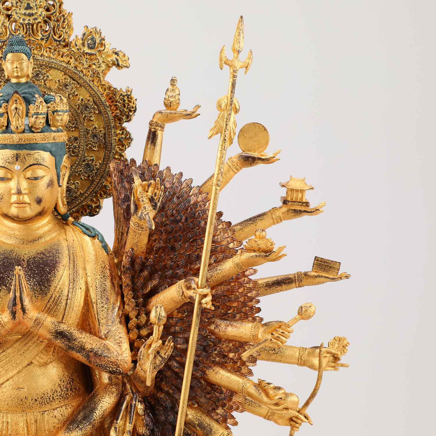 イスム 千手観音像