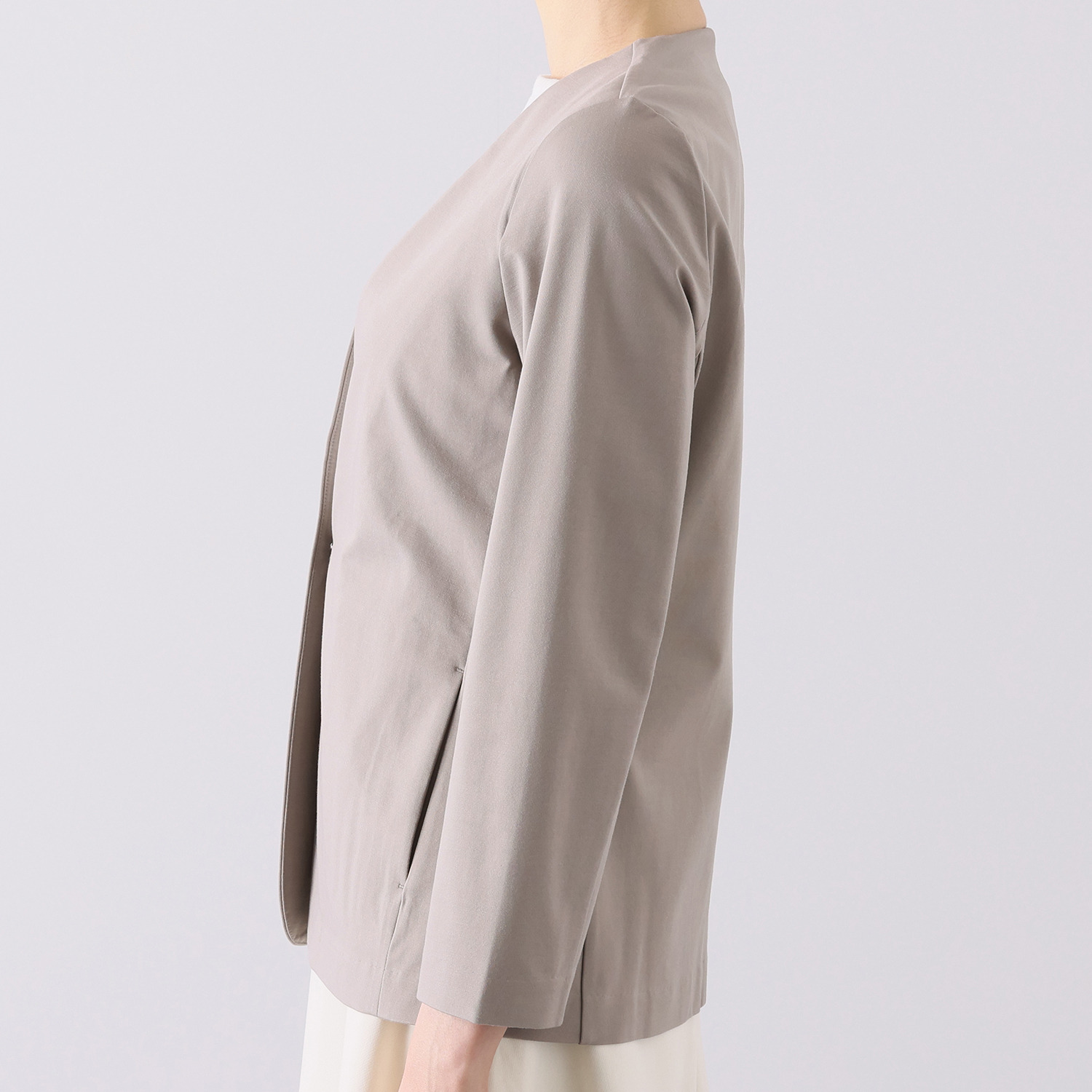 アンリック　オー　ブルー ピンバッチ２個付 リラックス ストレッチポンチ カラーレスジャケット