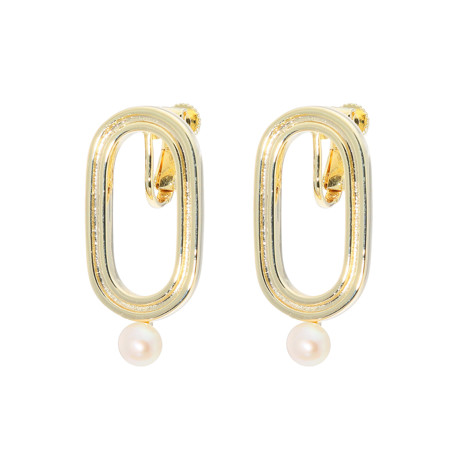 エアリーフェアリー 淡水パール＆ オーバルメタルモティーフ スタイリッシュ イヤリング／ピアス