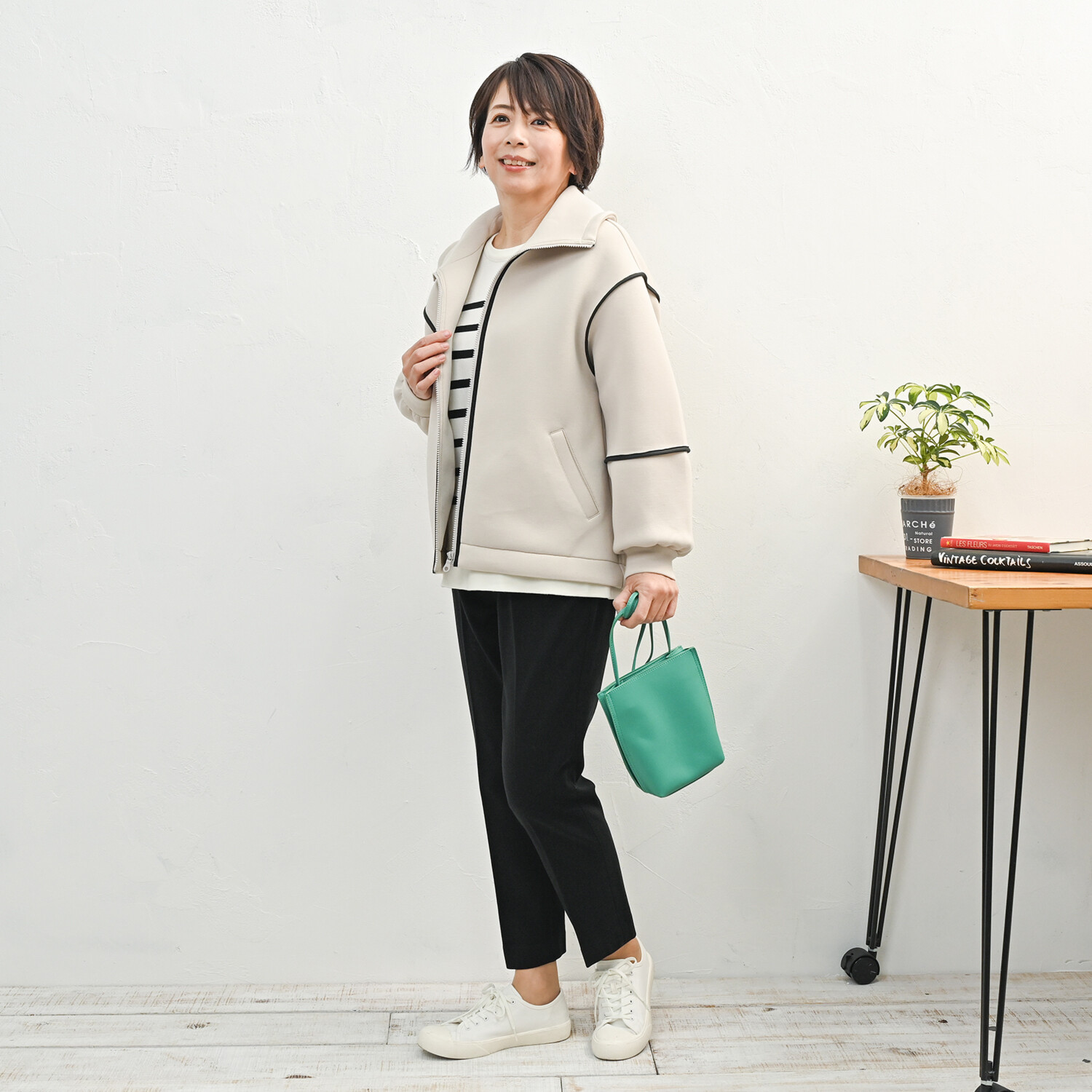 アンリック　オー　ブルー ソフトダンボール パイピングアクセント バックシャン エアーブルゾン