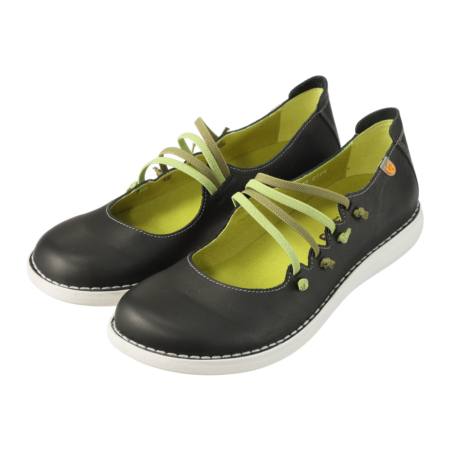 ジャングラ ＜スペイン製＞ 着脱簡単 牛革ストラップシューズ