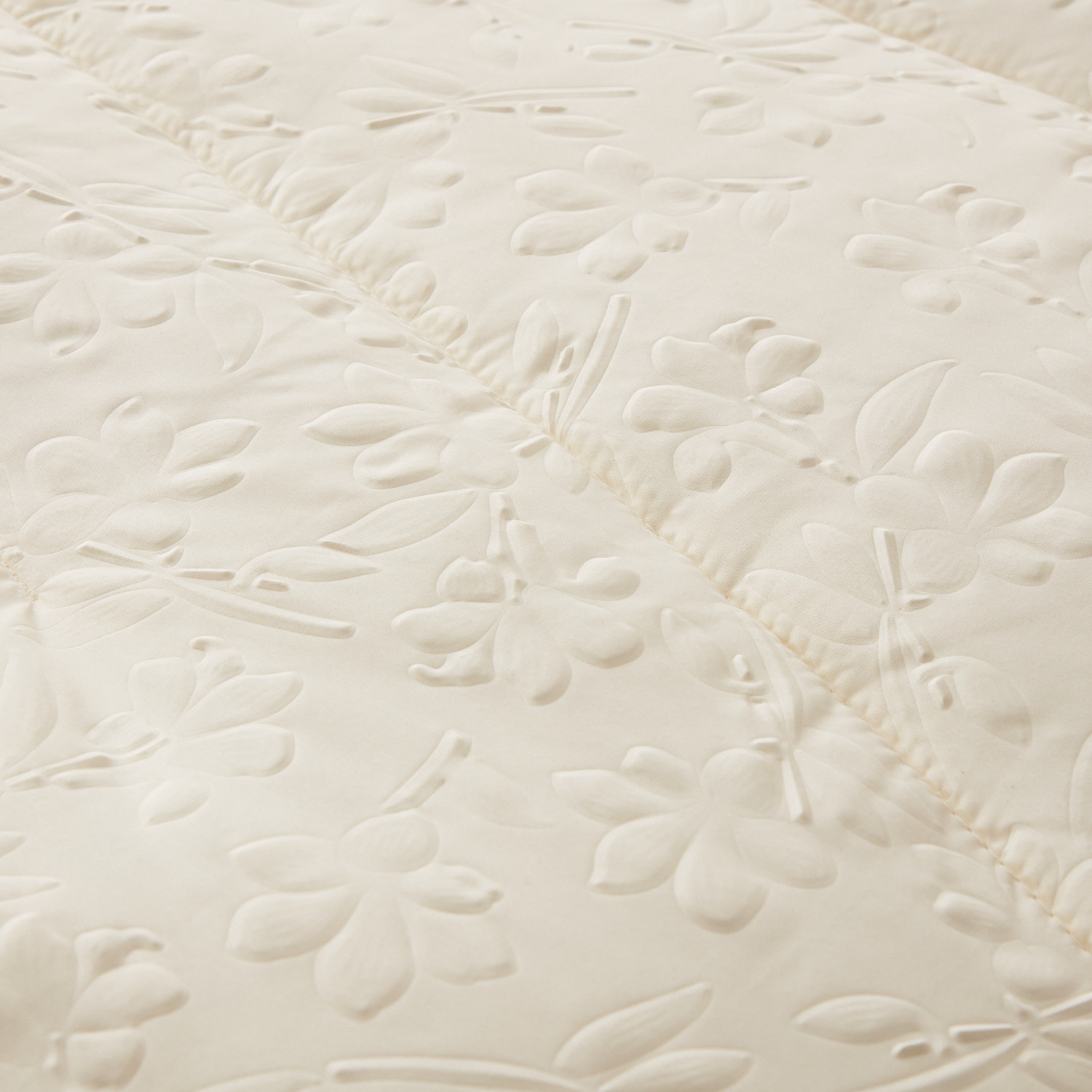 モリリン メルティーリッチダウン ほこりが出にくい 防ダニ・ウォッシャブル ふわもち敷きパッド ＜クイーン＞