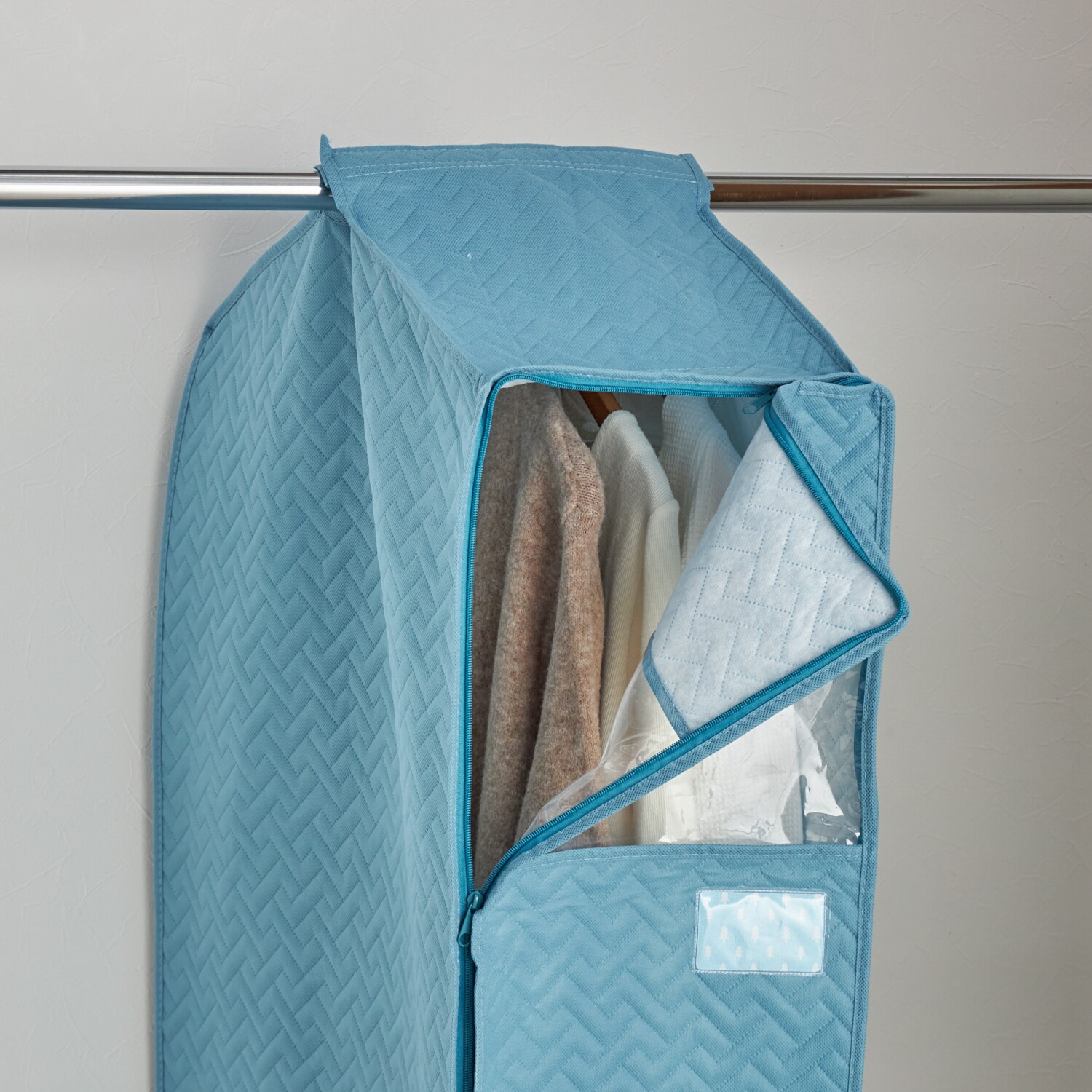 クラレトレーディング ダブルファスナー仕様で 洋服の出し入れ簡単 汚れ・ホコリ・花粉など しっかりブロック！ まとめて洋服カバー 同色２個セット ＜ショート＞ 