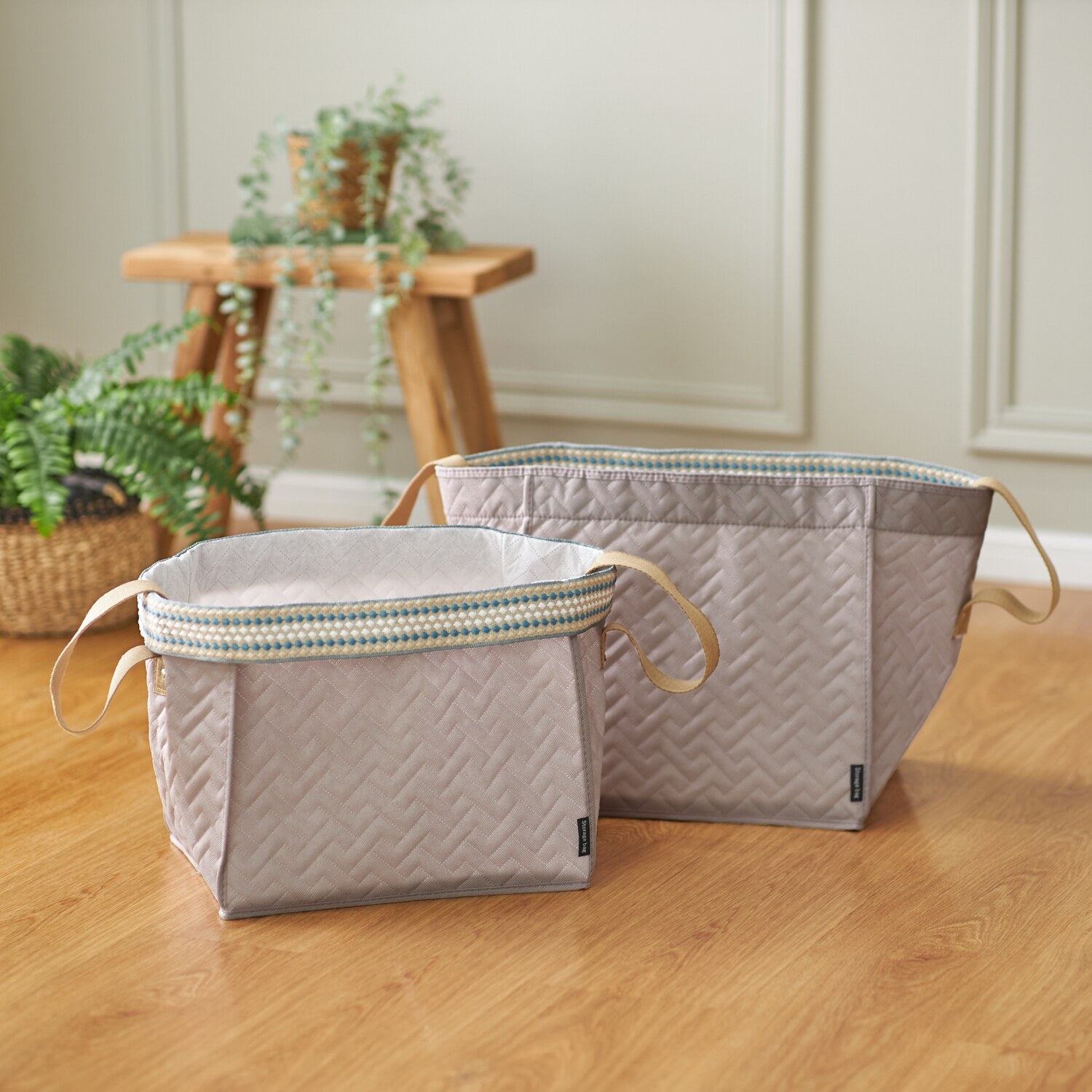 クラレトレーディング 散らかりがちな 衣類や小物を一時置き ちょい入れ 消臭折りたたみＢＯＸ