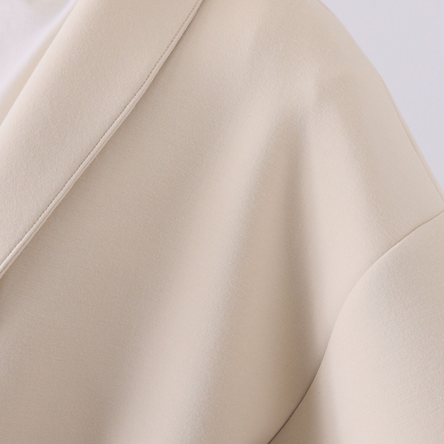 エル　マグノリア ダンボールニット コート