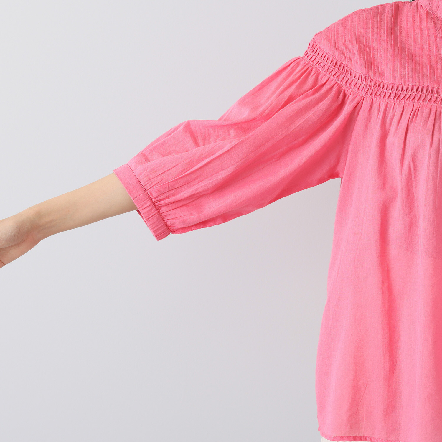 シルカシア 暑い夏でも涼し気な コットン混ボイル 大人のピンタック プルオーバー