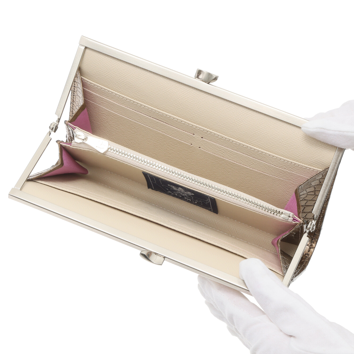 エーディーエムジェイ ＴＨＥ　ＢＥＥ 牛革クロコダイル型押し 洗練ウォレット