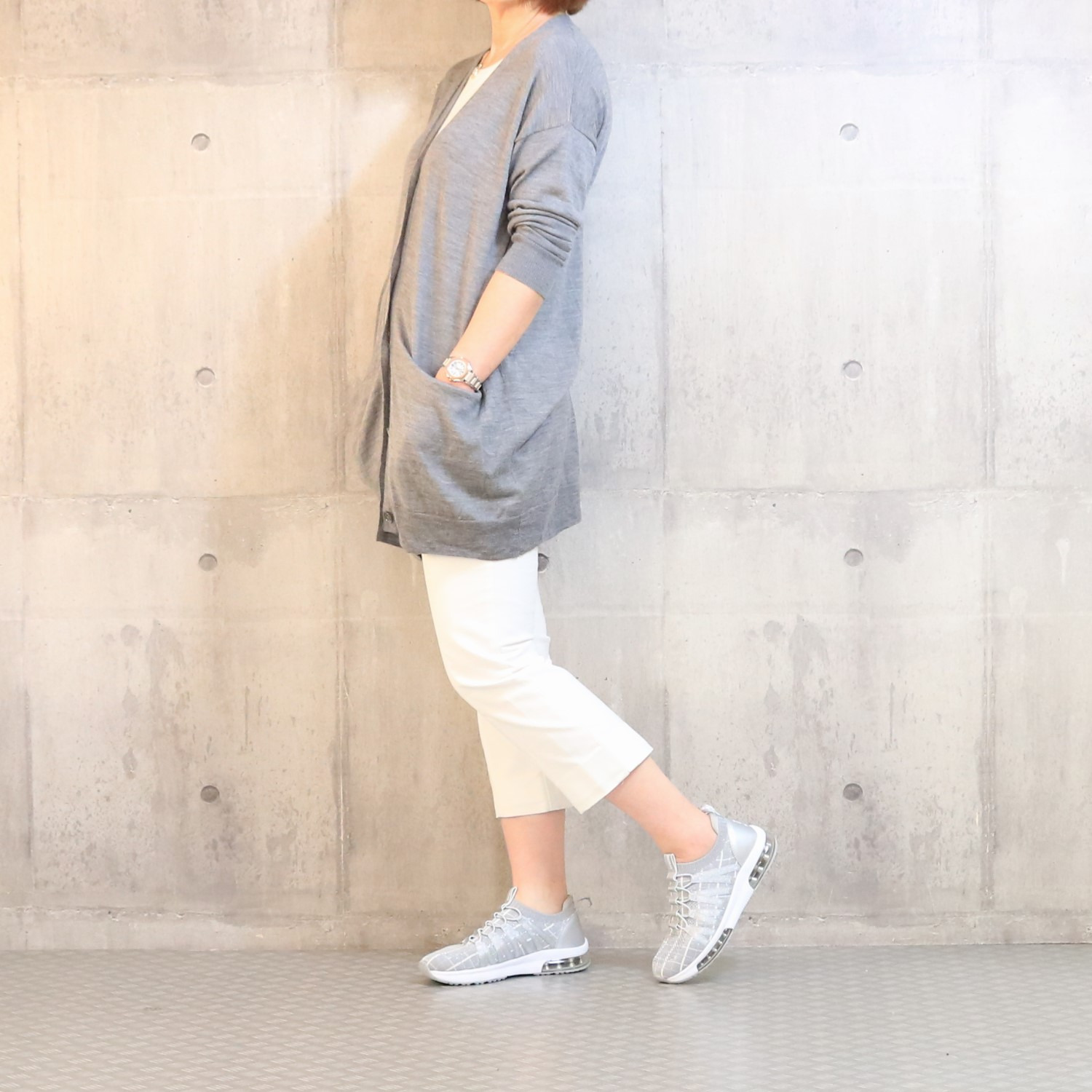 モズ 洗えるようになった！ さらにふかふか中敷 ダブルエア 軽量ニットスニーカー