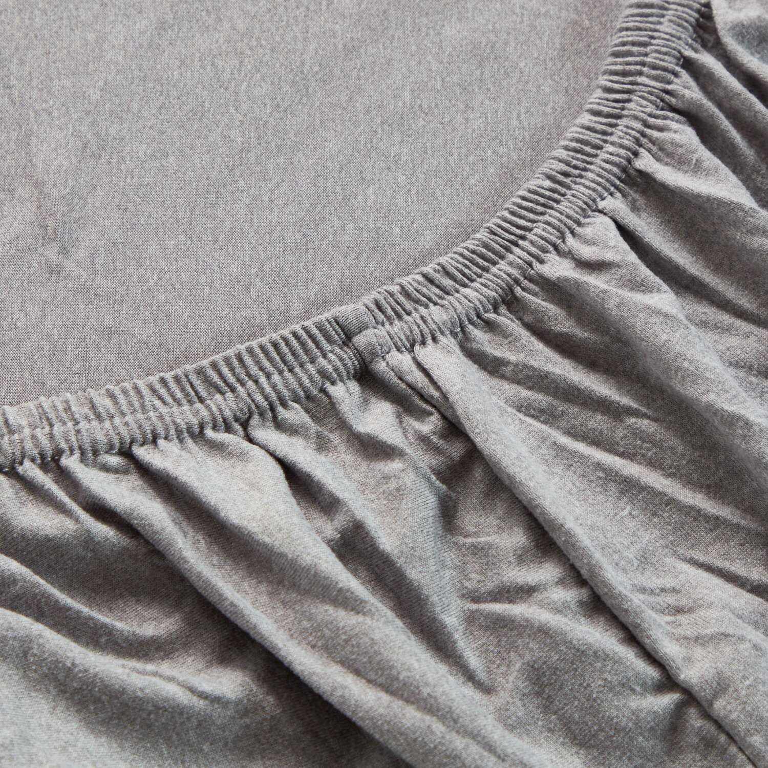 テンピュール（Ｒ） ２層構造で快適な寝心地！ 日本に向けて開発した フトンワンプラス （三つ折りマットレス） フィットシーツ特別セット ＜ダブル＞