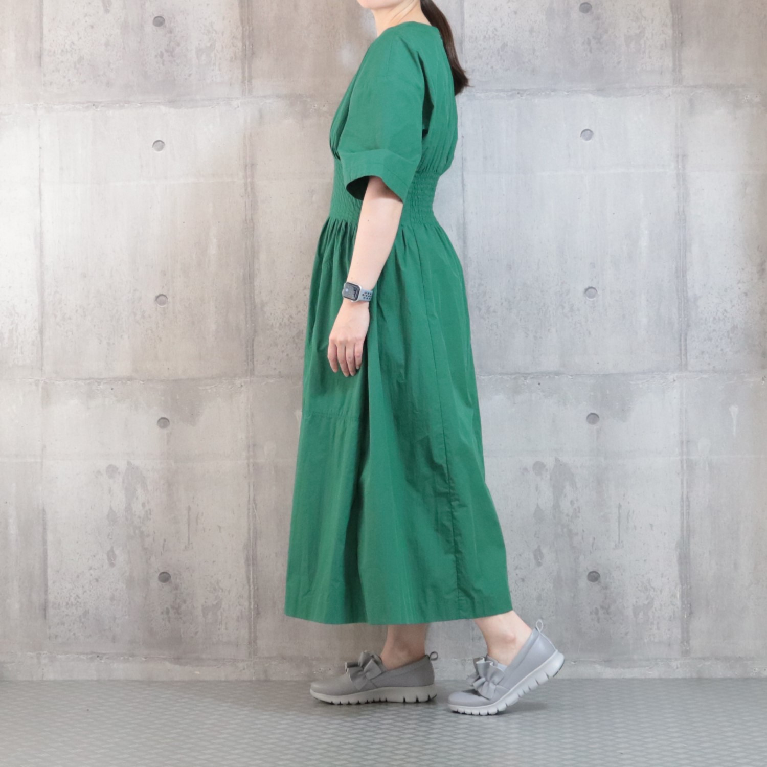 パドルージュ ジャパンメイド 手を使わなくても履ける 超軽量 柔らか牛革 フリルスリッポン