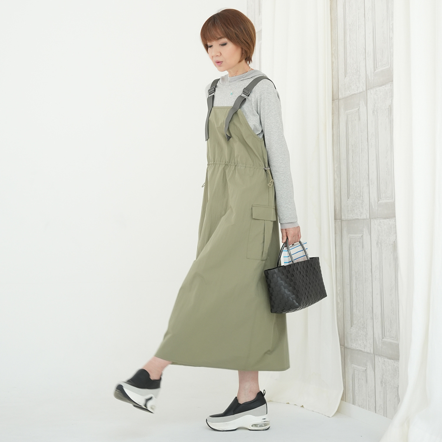 エムズ　スタイル ビンテージ風綿ナイロン 配色肩ベルト カーゴデザイン ジャンパースカート