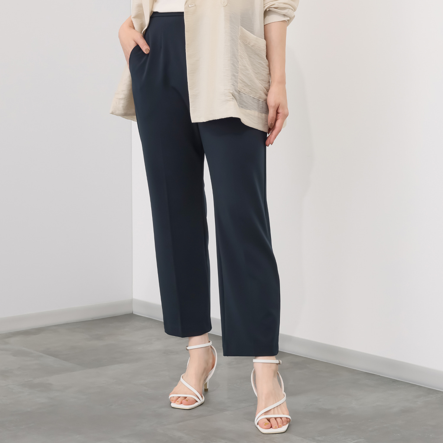 上質ごこち アルディナ とろみストレートパンツ ＜股下６６ｃｍ＞ 