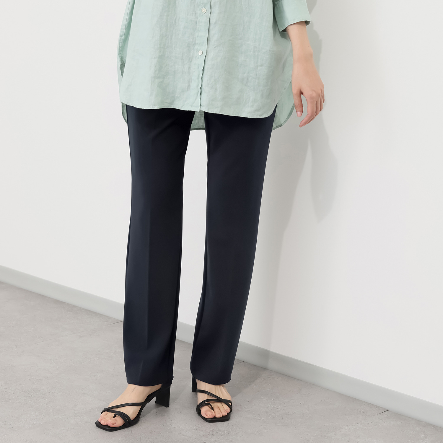 上質ごこち アルディナ とろみストレートパンツ ＜股下７４ｃｍ＞