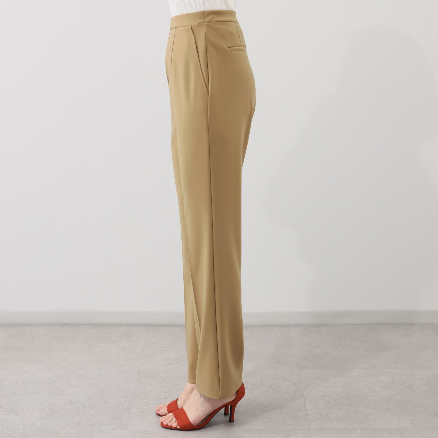 上質ごこち アルディナ とろみストレートパンツ ＜股下７４ｃｍ＞